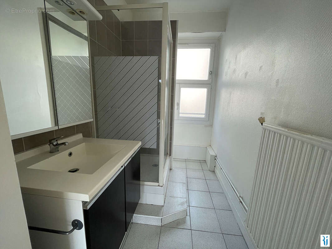 ROUEN ? Proximité des quais ? Appartement 2 pièces avec balcon - photo 4