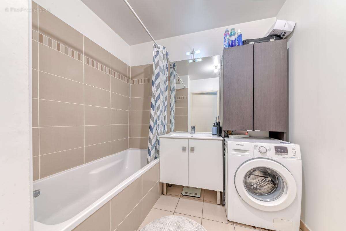 Appartement à VENISSIEUX