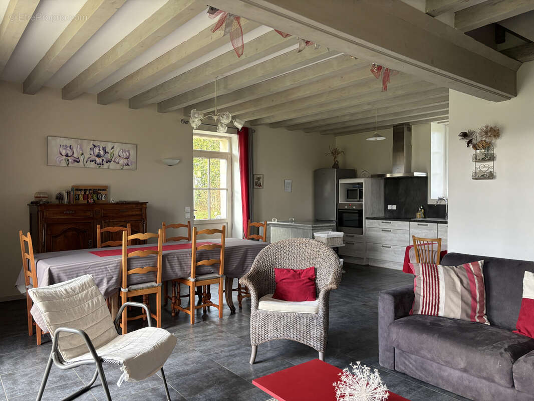 Maison à LE PIN-LA-GARENNE