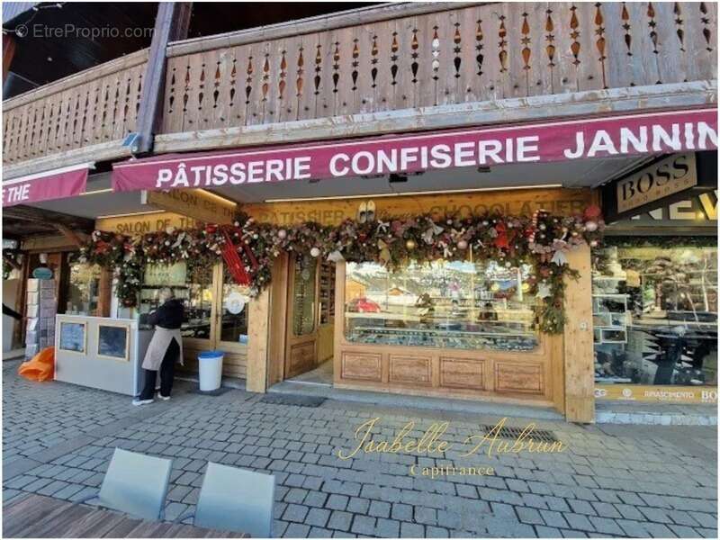 Commerce à HUEZ