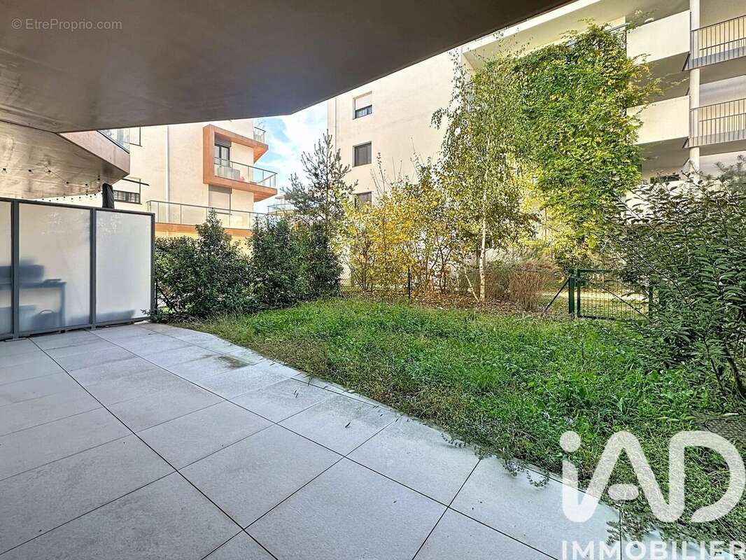 Photo 6 - Appartement à DECINES-CHARPIEU