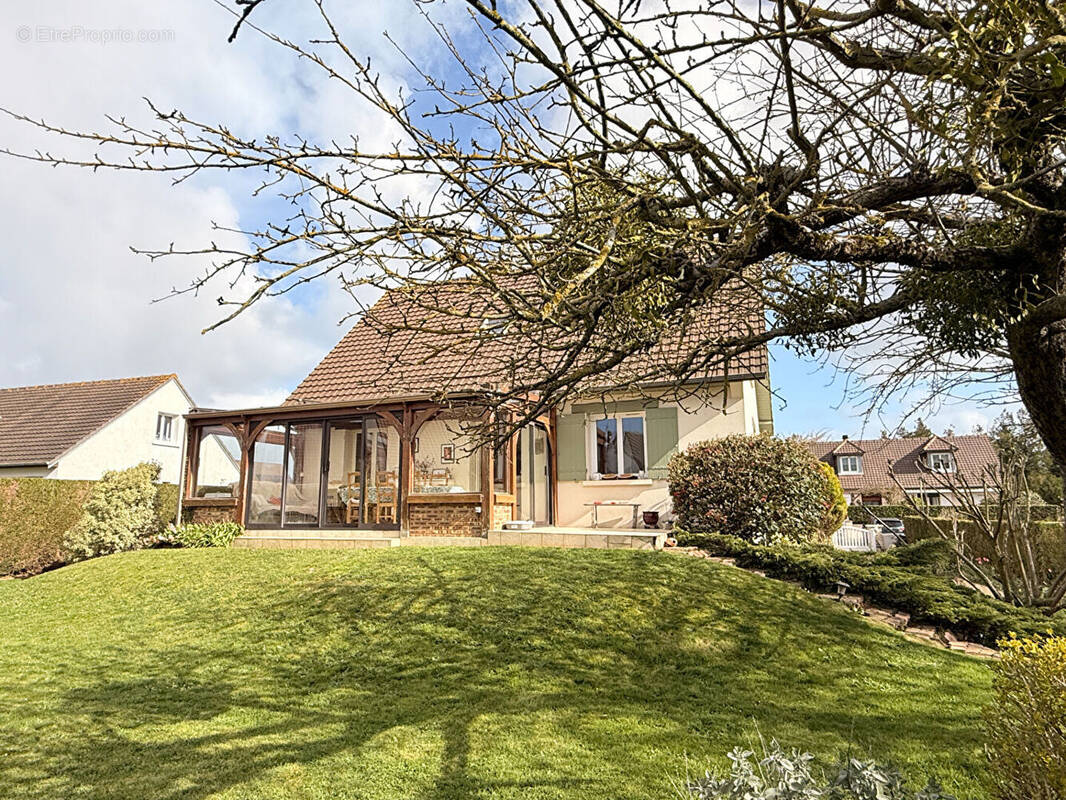 Maison à FRENOUVILLE