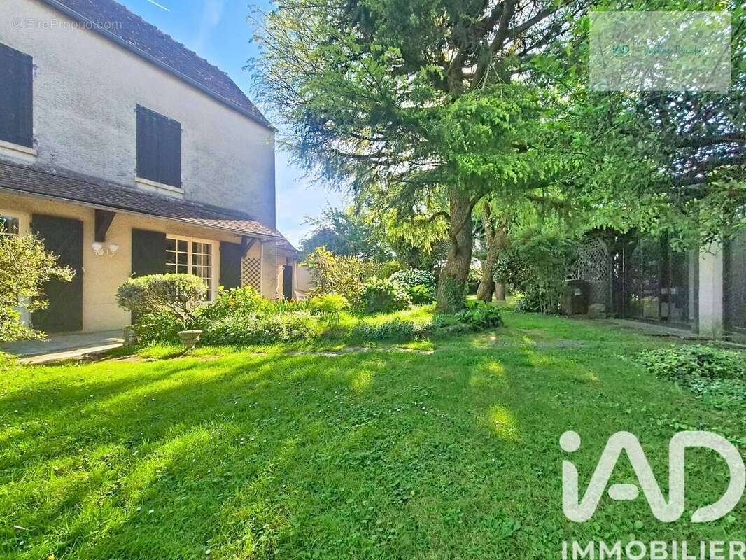 Photo 3 - Maison à LE COUDRAY-MONTCEAUX