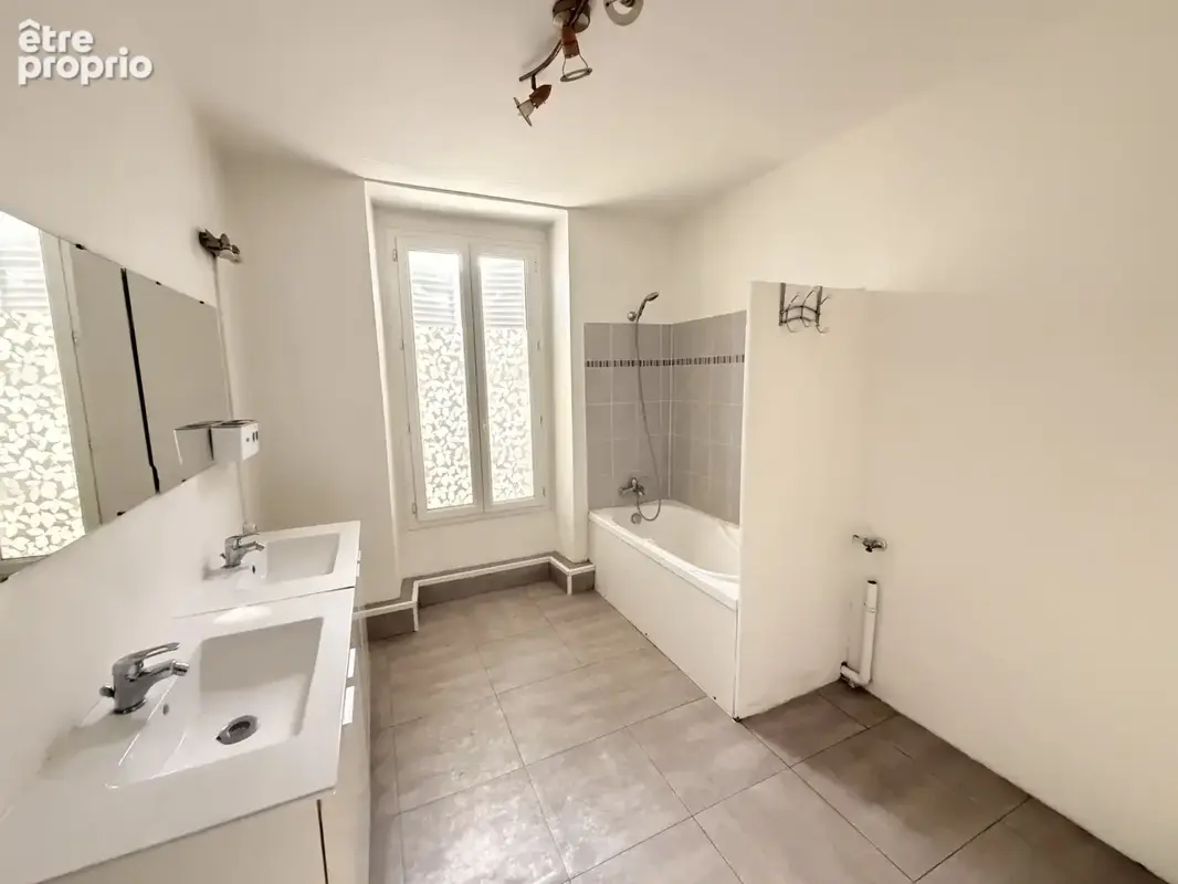 Vente plusieurs lots dans un immeuble - photo 10