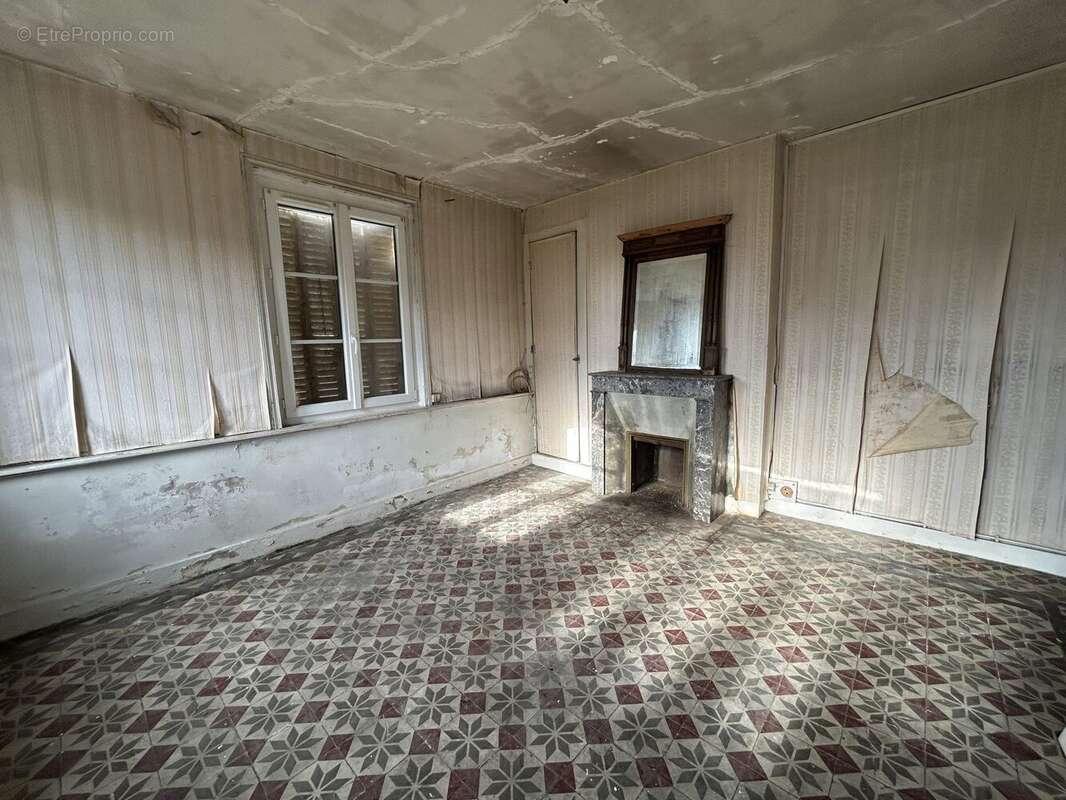 Maison à CONDE-SUR-NOIREAU