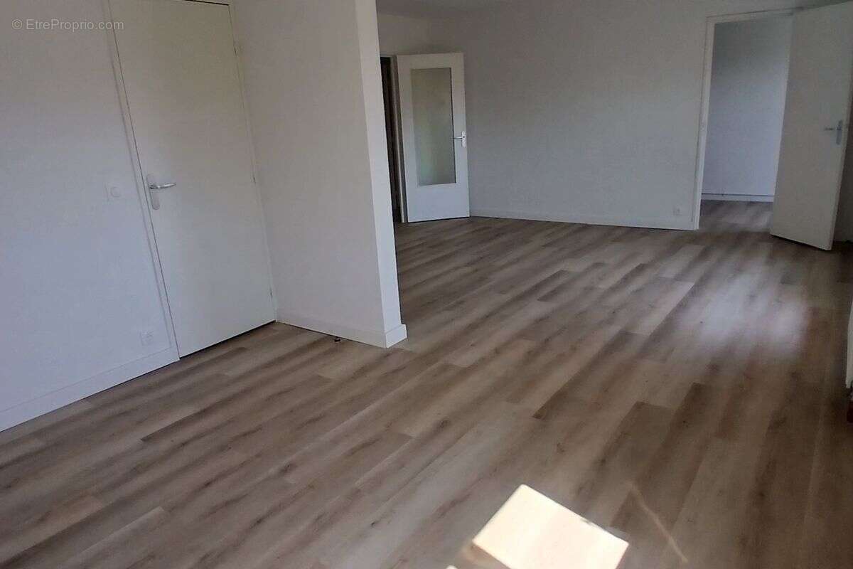 Appartement à MARSEILLE-11E