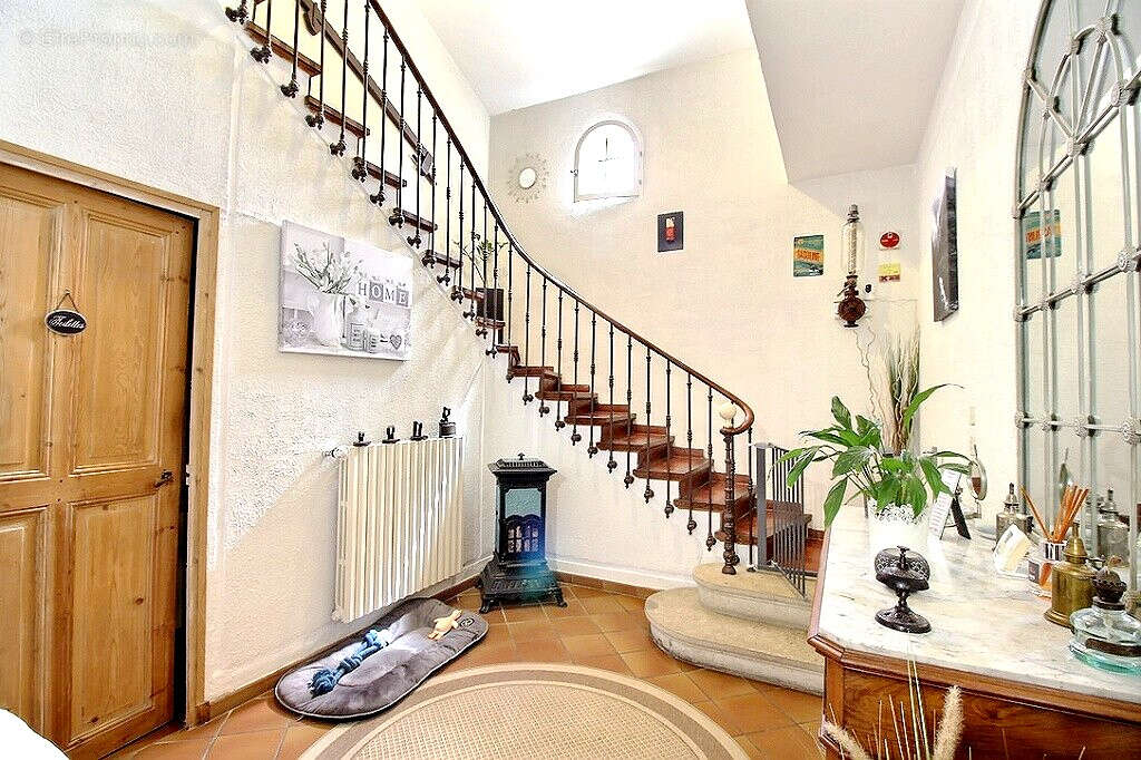 Maison à MALEMORT-DU-COMTAT