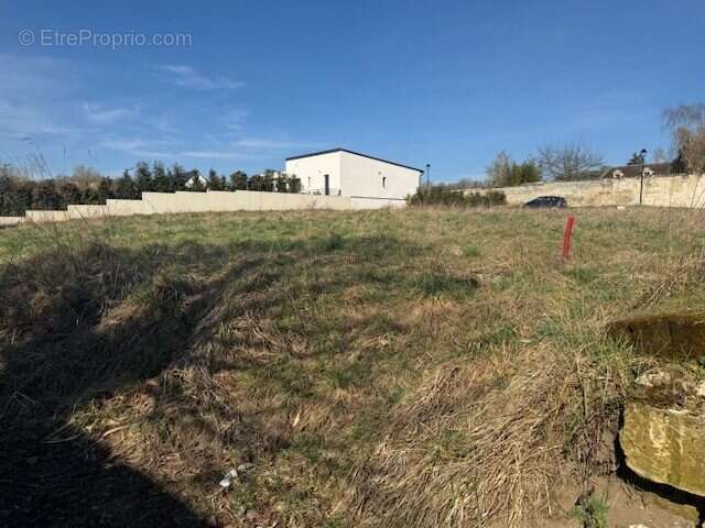 Terrain à SEPTMONTS