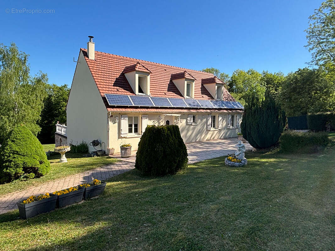 Maison à SAINTE-GENEVIEVE