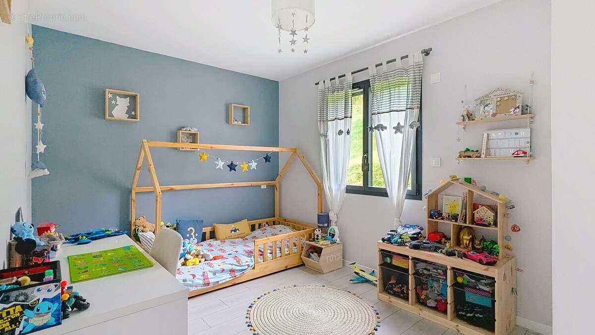 Maison 155 m² à Lozanne  - photo 36