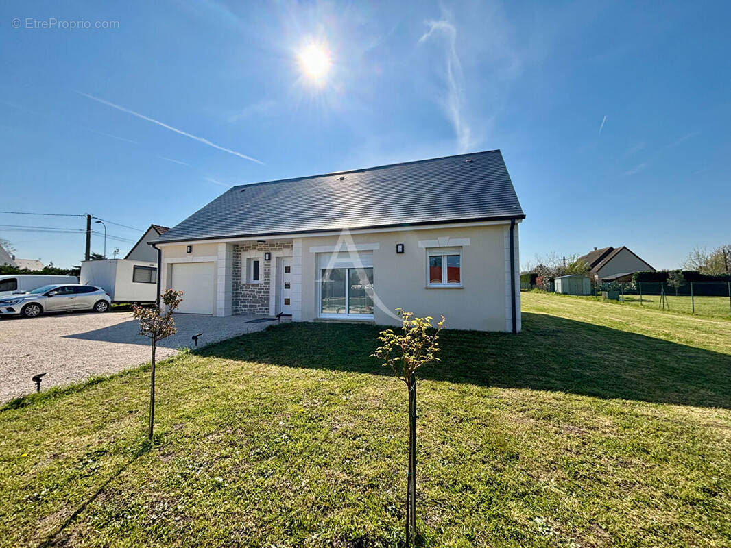 Maison à CHEMERY