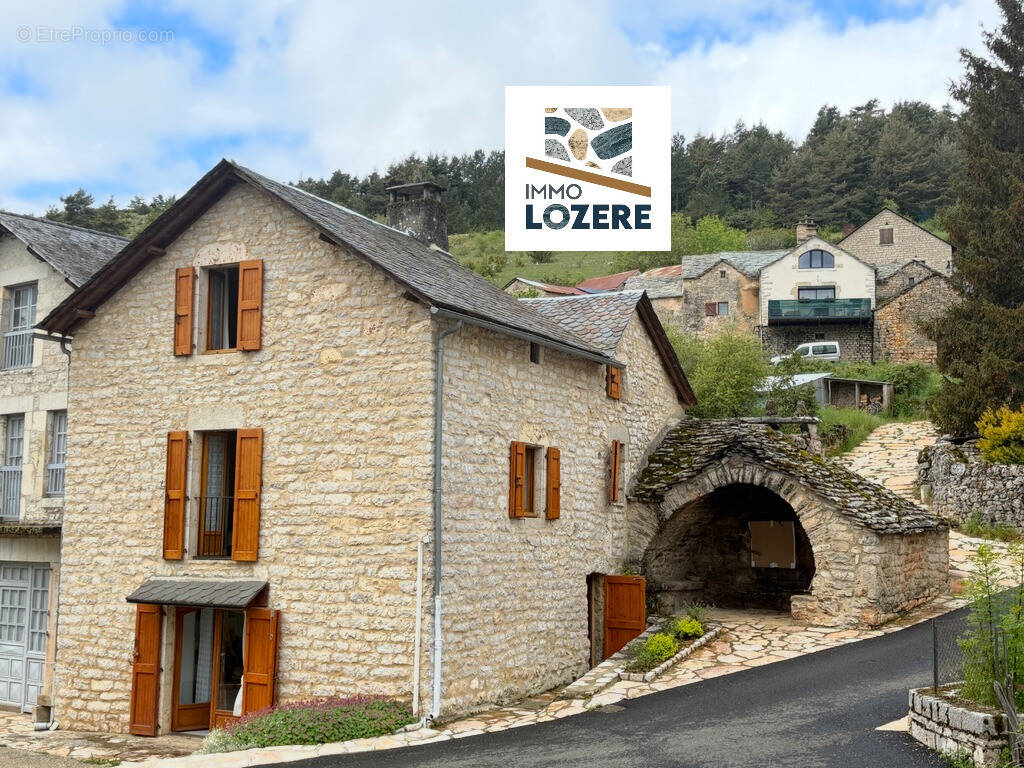 Maison à LAVAL-DU-TARN