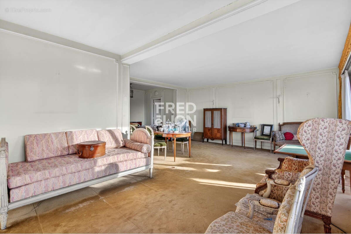 Appartement à PARIS-19E