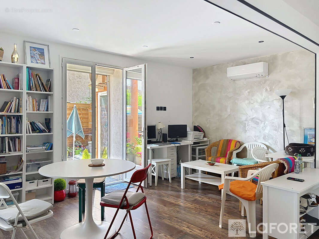 Appartement à HYERES