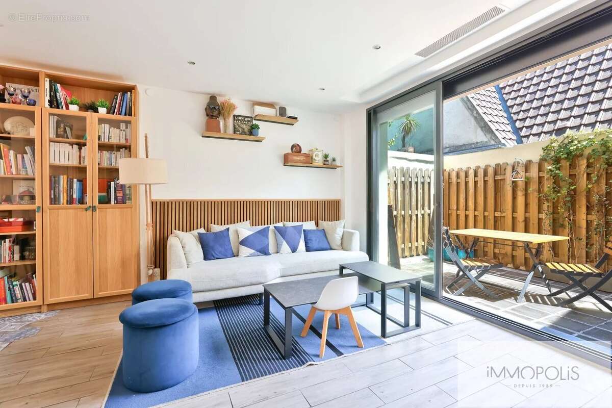 Appartement à PARIS-20E