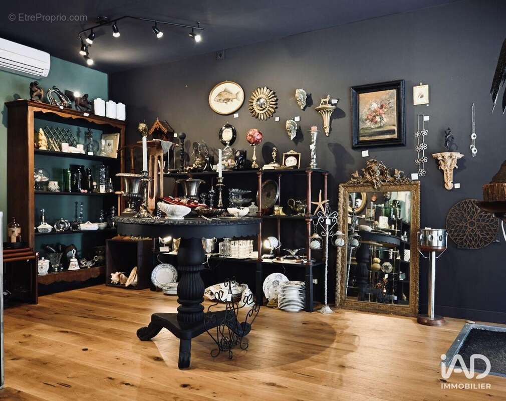 Photo 2 - Commerce à SALON-DE-PROVENCE