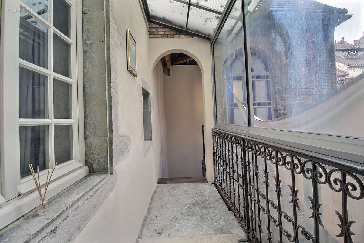 ST GENGOUX LE NATIONAL, Maison 5 pièces 4 chambres - photo 8