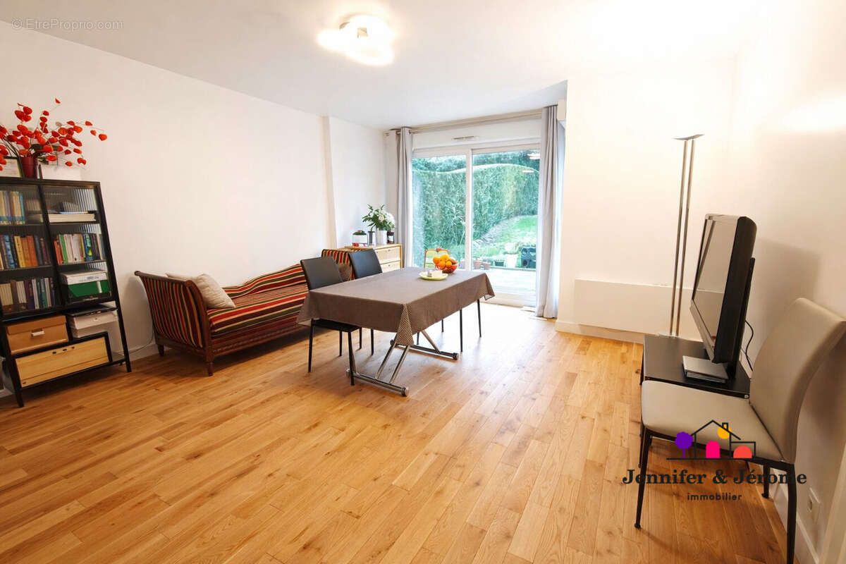 Appartement à ENGHIEN-LES-BAINS