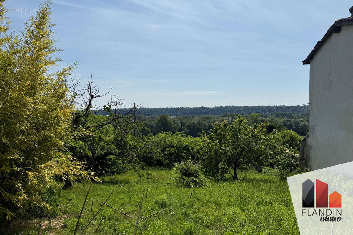 Terrain à VERNAISON