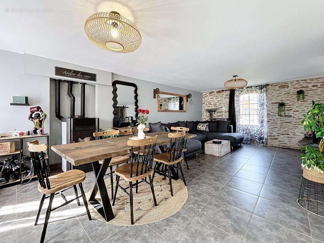 Maison à BUSSIERE-SAINT-GEORGES