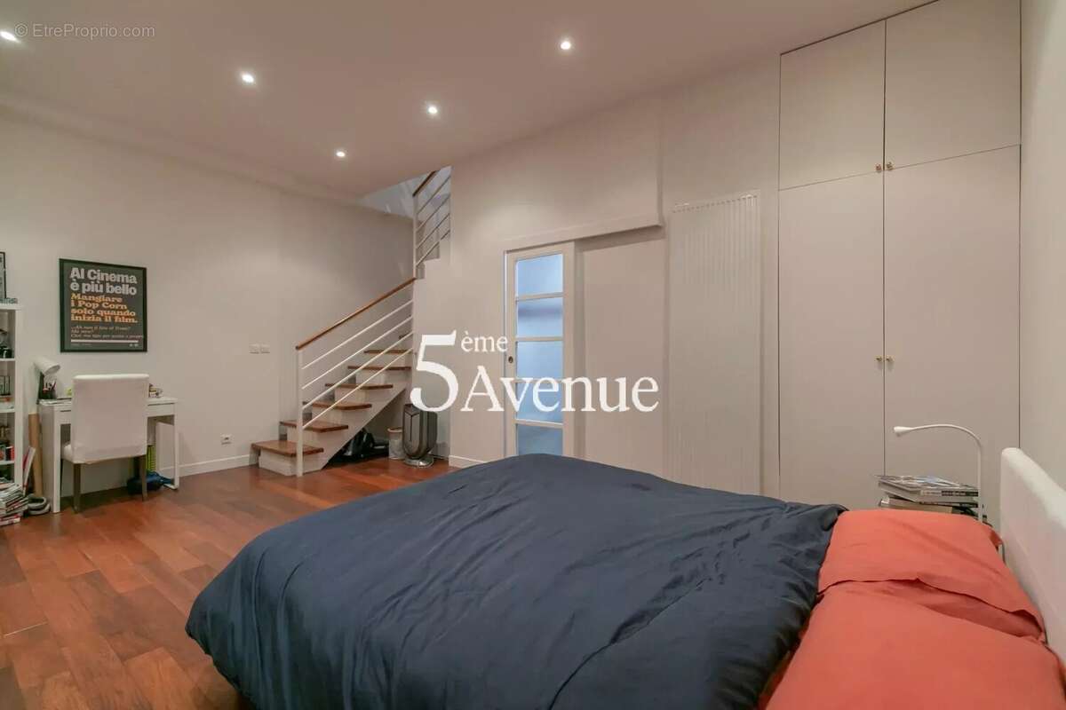 Appartement à PARIS-11E