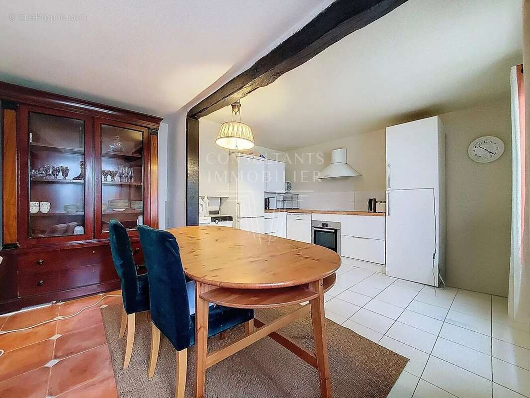 Appartement à PARIS-7E