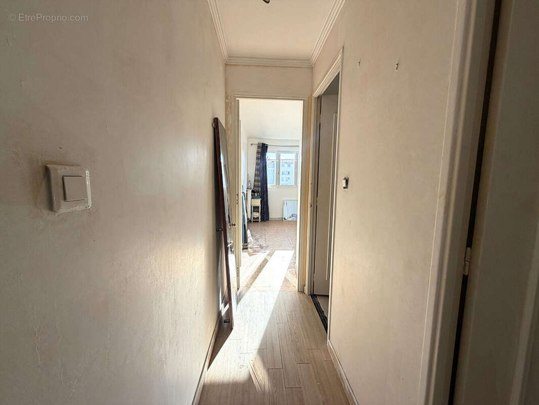 Appartement à MANDELIEU-LA-NAPOULE