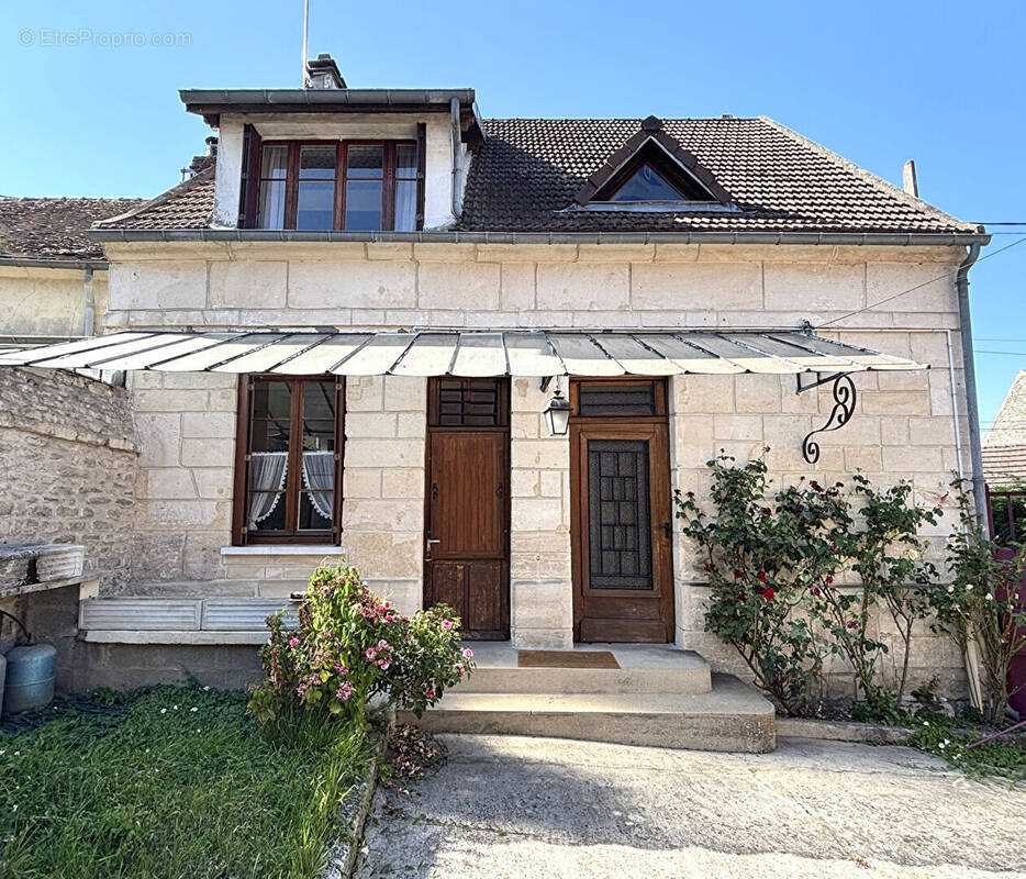 Maison à ULLY-SAINT-GEORGES