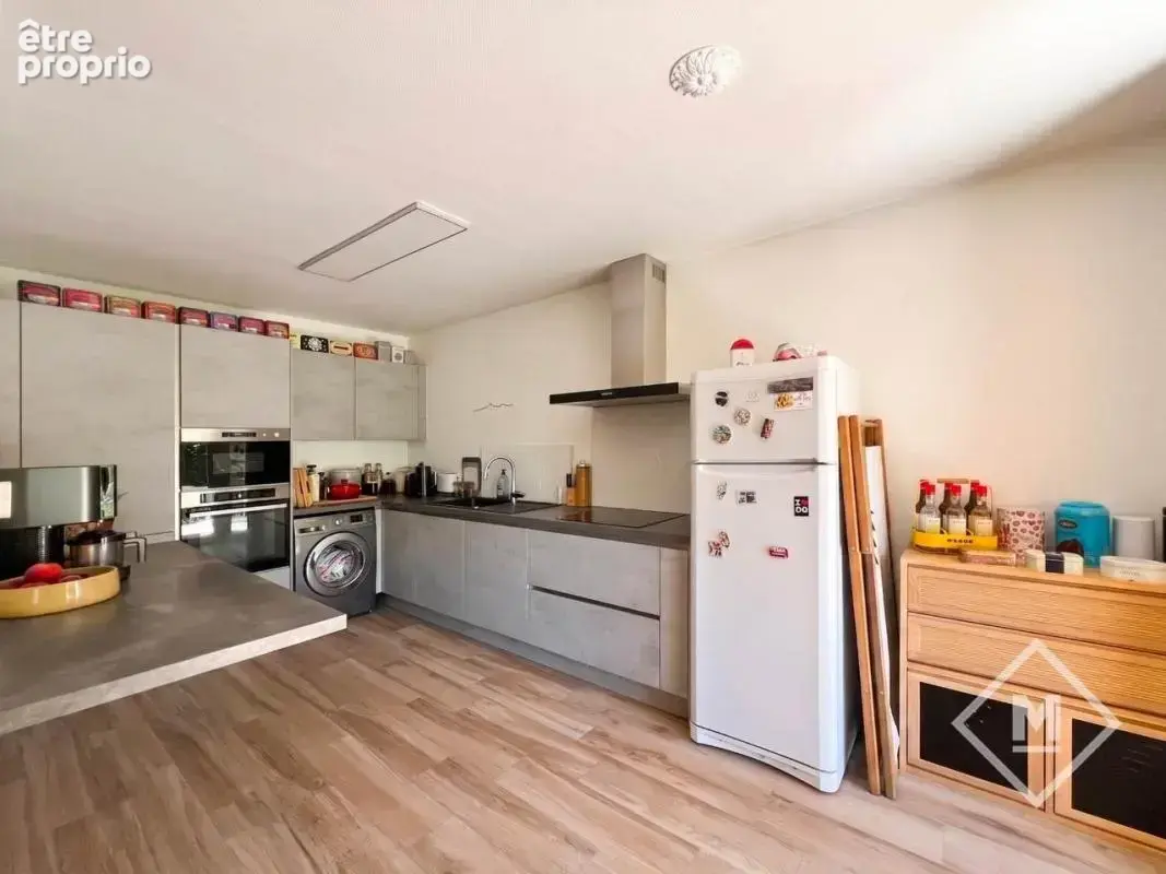T2 Jardin Privatif parking 220000€ 13012 Marseille - photo 15