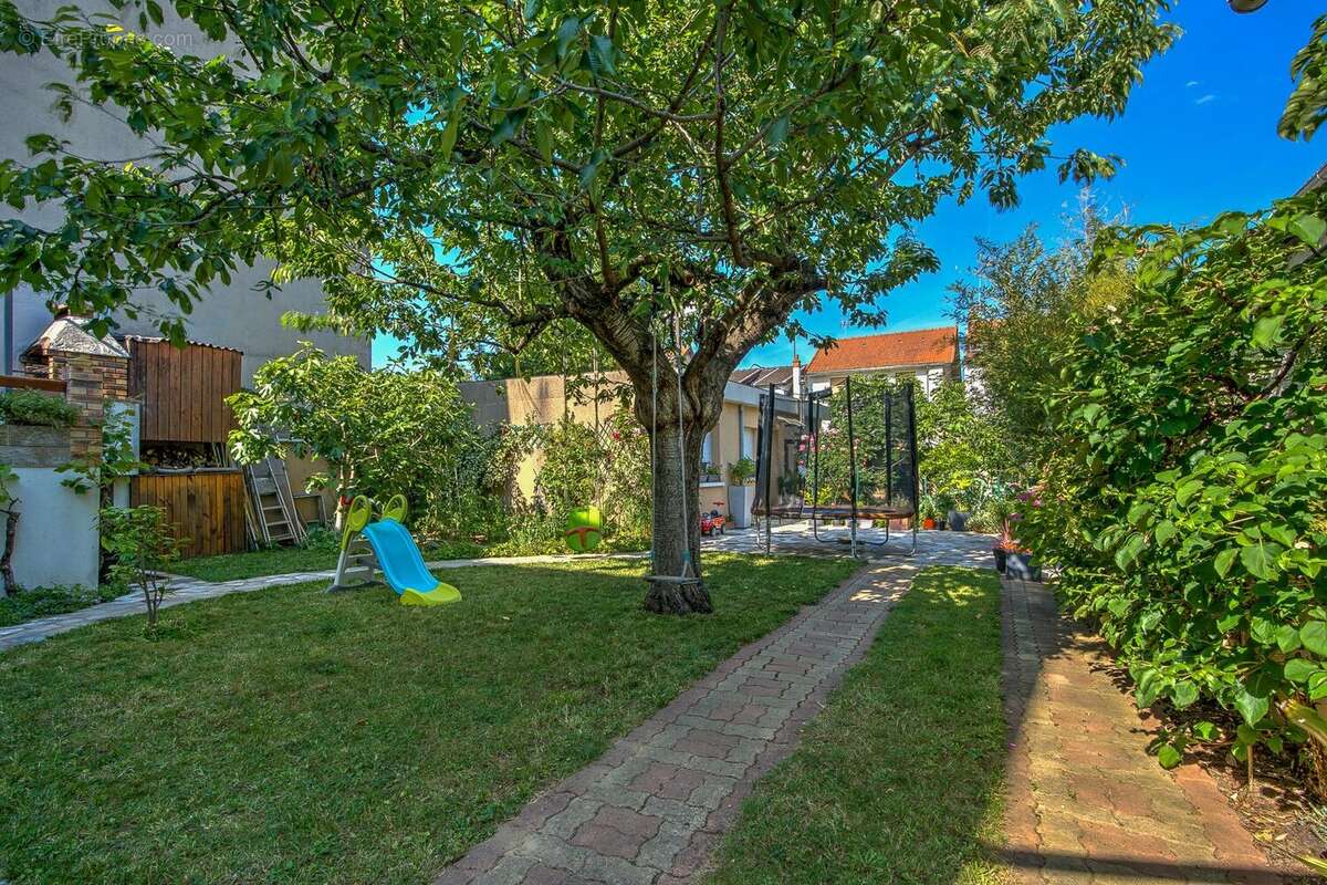 Maison à CHOISY-LE-ROI