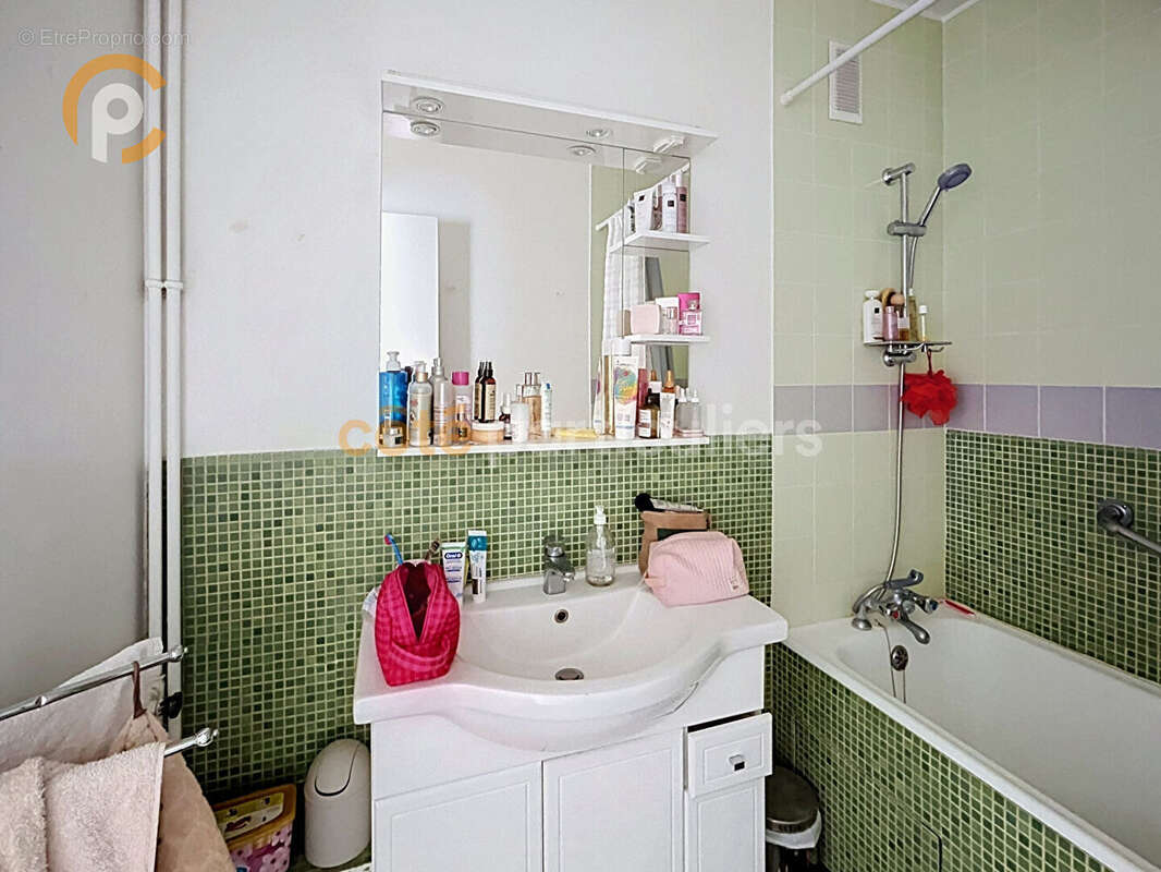 Appartement T2-T3 lumineux de 63 m² ? Étage élevé avec ascenseur, box et cave  - Place d'Italie / Butte-aux-Cailles Paris 13e - photo 8