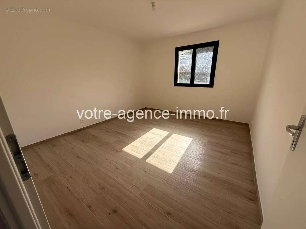 Maison à TOURRETTE-LEVENS