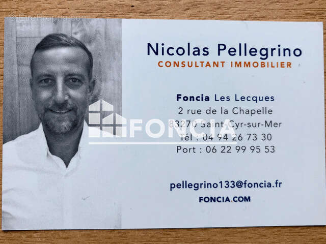 Parking à SAINT-CYR-SUR-MER