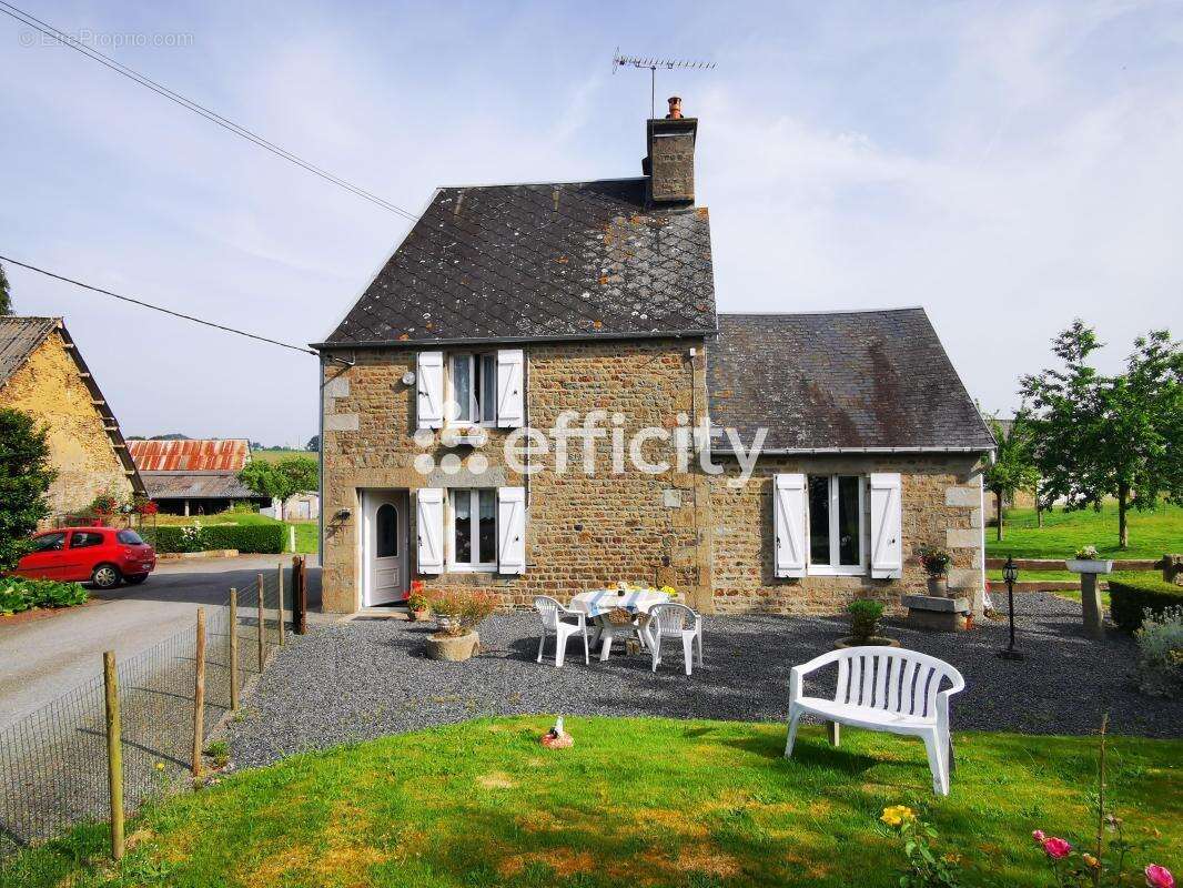 Maison à SAINT-SEVER-CALVADOS