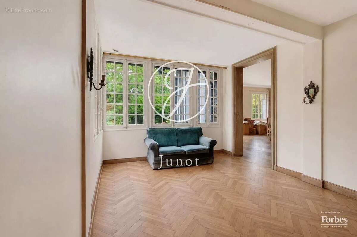 Appartement à GARCHES