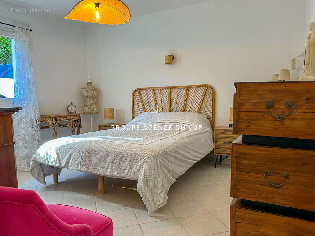 Villa de 150m2 avec piscine 4 chambres, à Sainte Maxime - photo 9