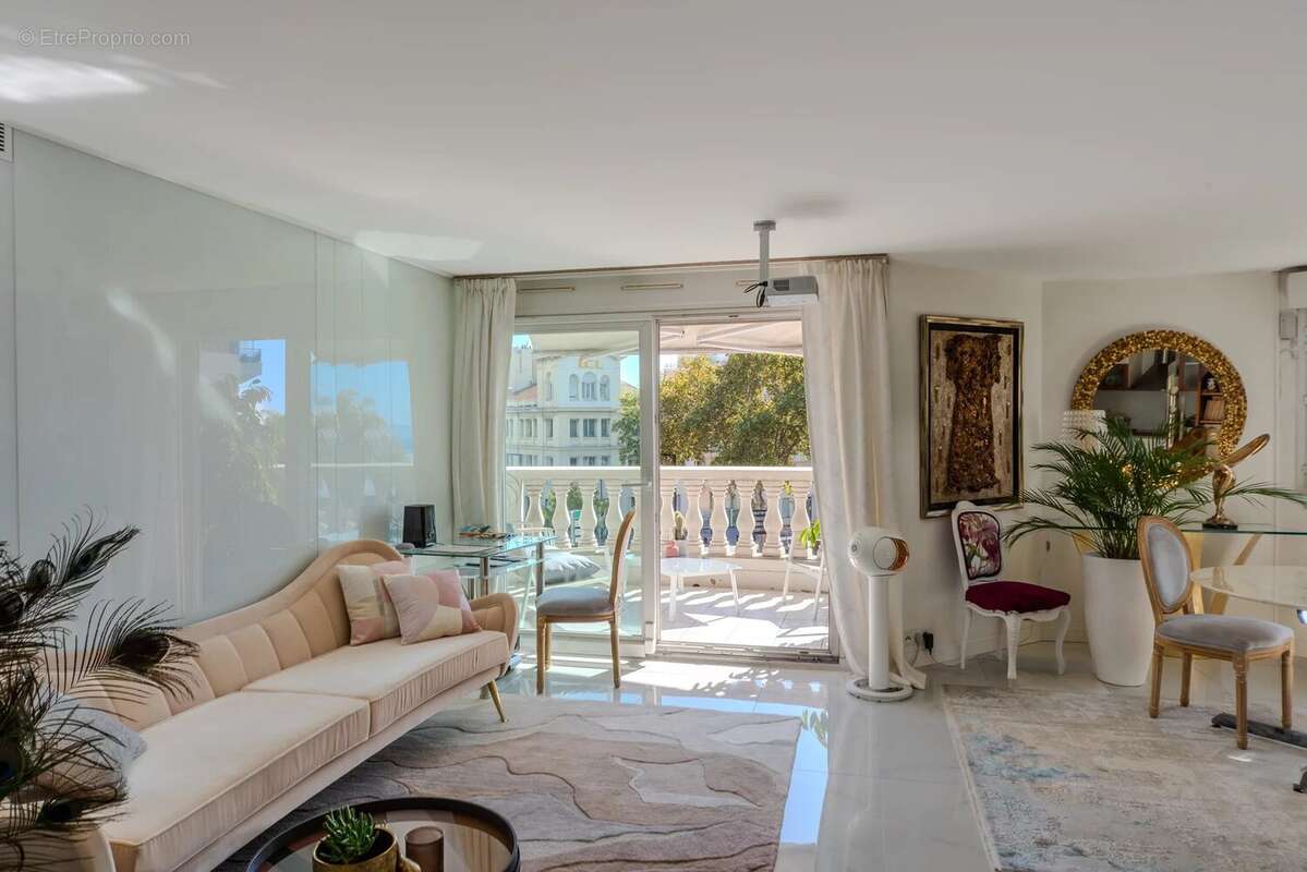 Appartement à NICE