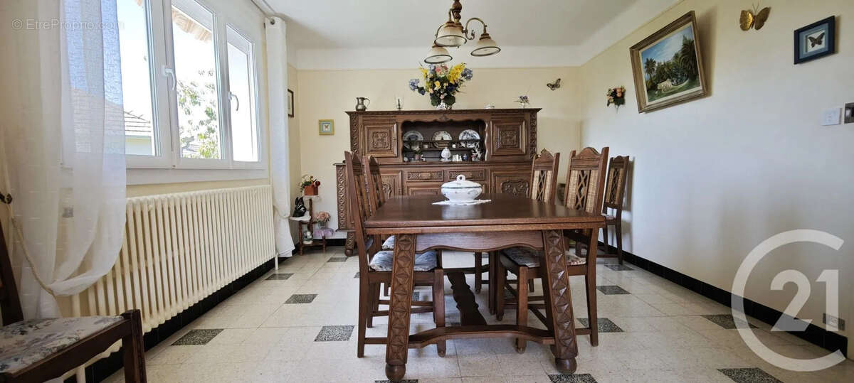 Maison à LA CHAPELLE-DU-NOYER
