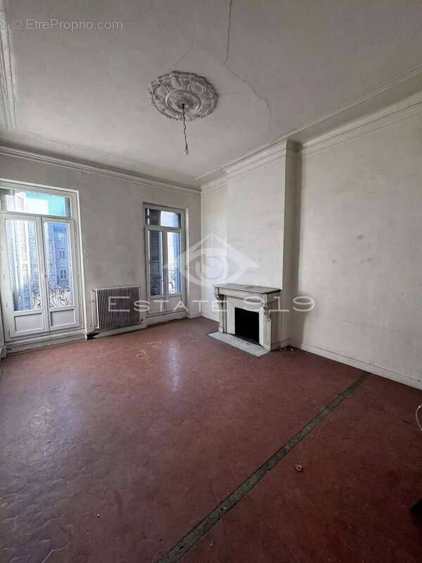 Appartement à MARSEILLE-6E