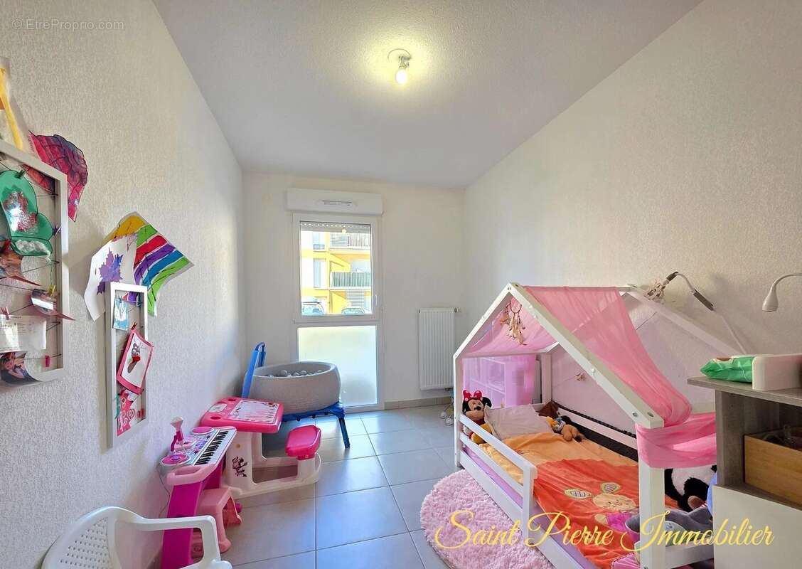 Appartement à PORT-DE-BOUC