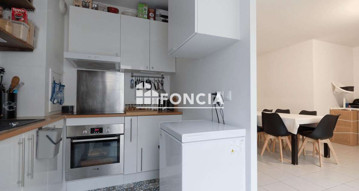 Appartement à PRINGY