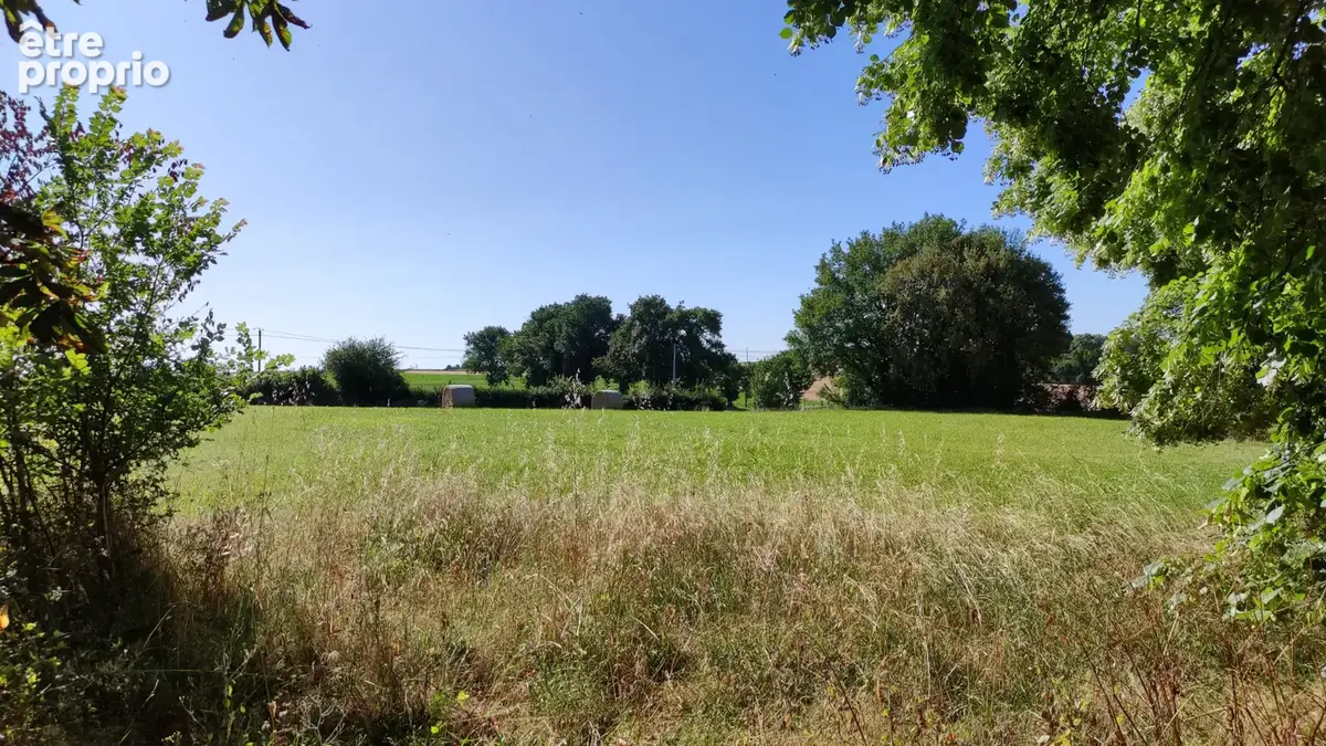 Beau potentiel pour cette propriété en pierre à rénover avec une maison, une grange et un terrain 7802 m2 avec - photo 24