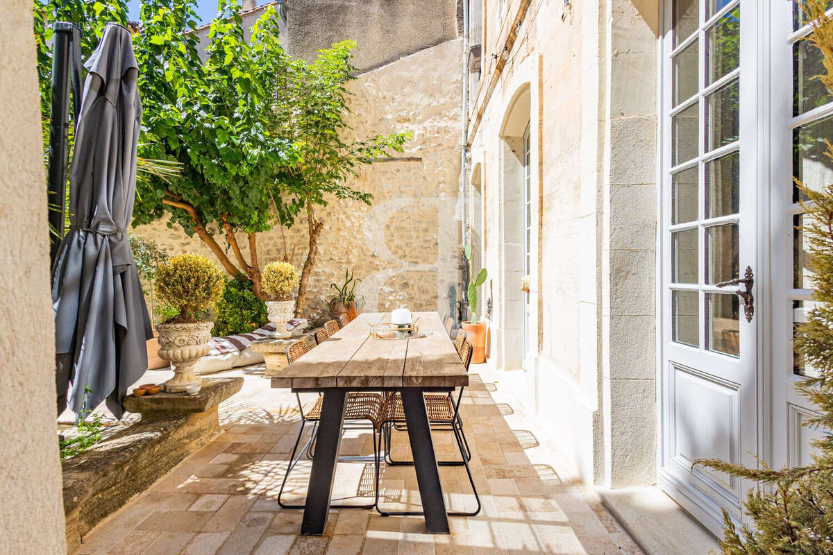 Maison 246 m² à Pernes-Les-Fontaines  - photo 5
