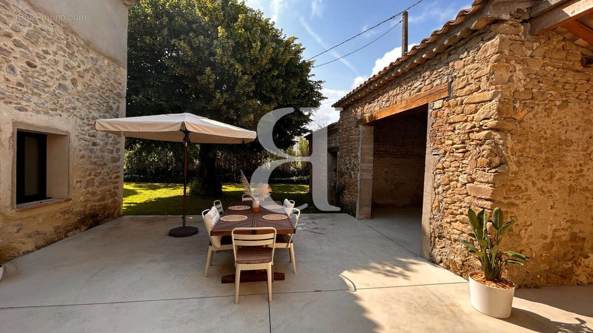 Maison à VAISON-LA-ROMAINE