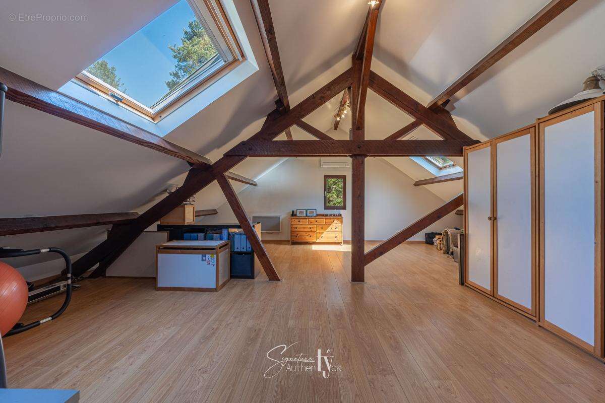 Maison à BONNAC-LA-COTE