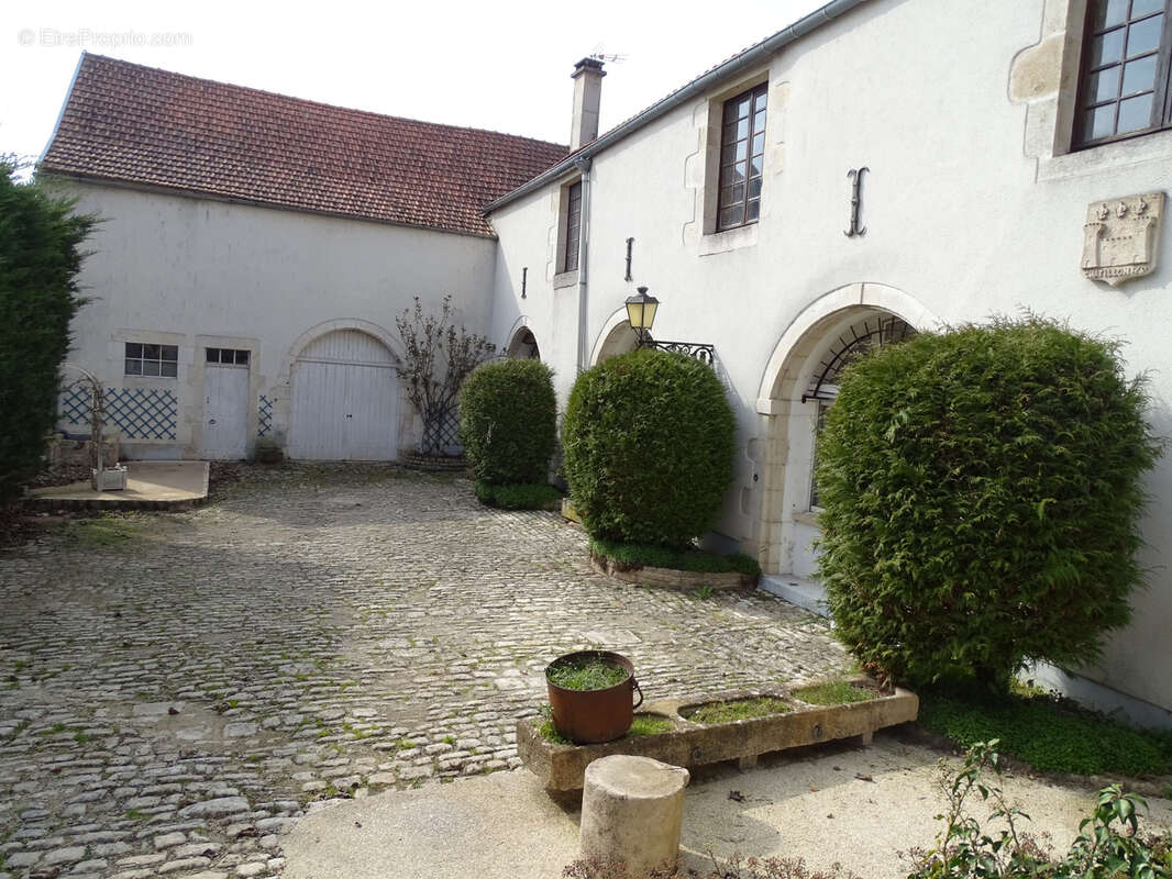 Maison à CHATILLON-SUR-SEINE