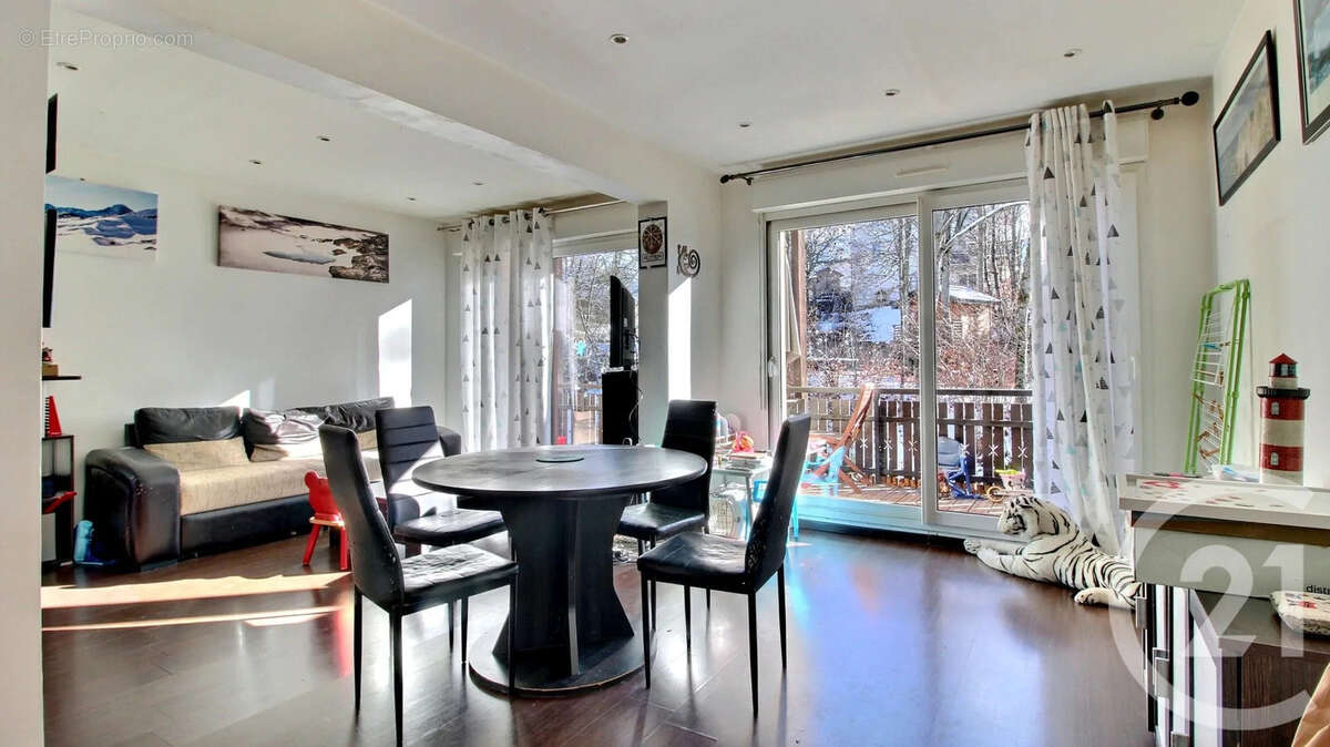 Appartement à SAINT-PAUL-EN-CHABLAIS