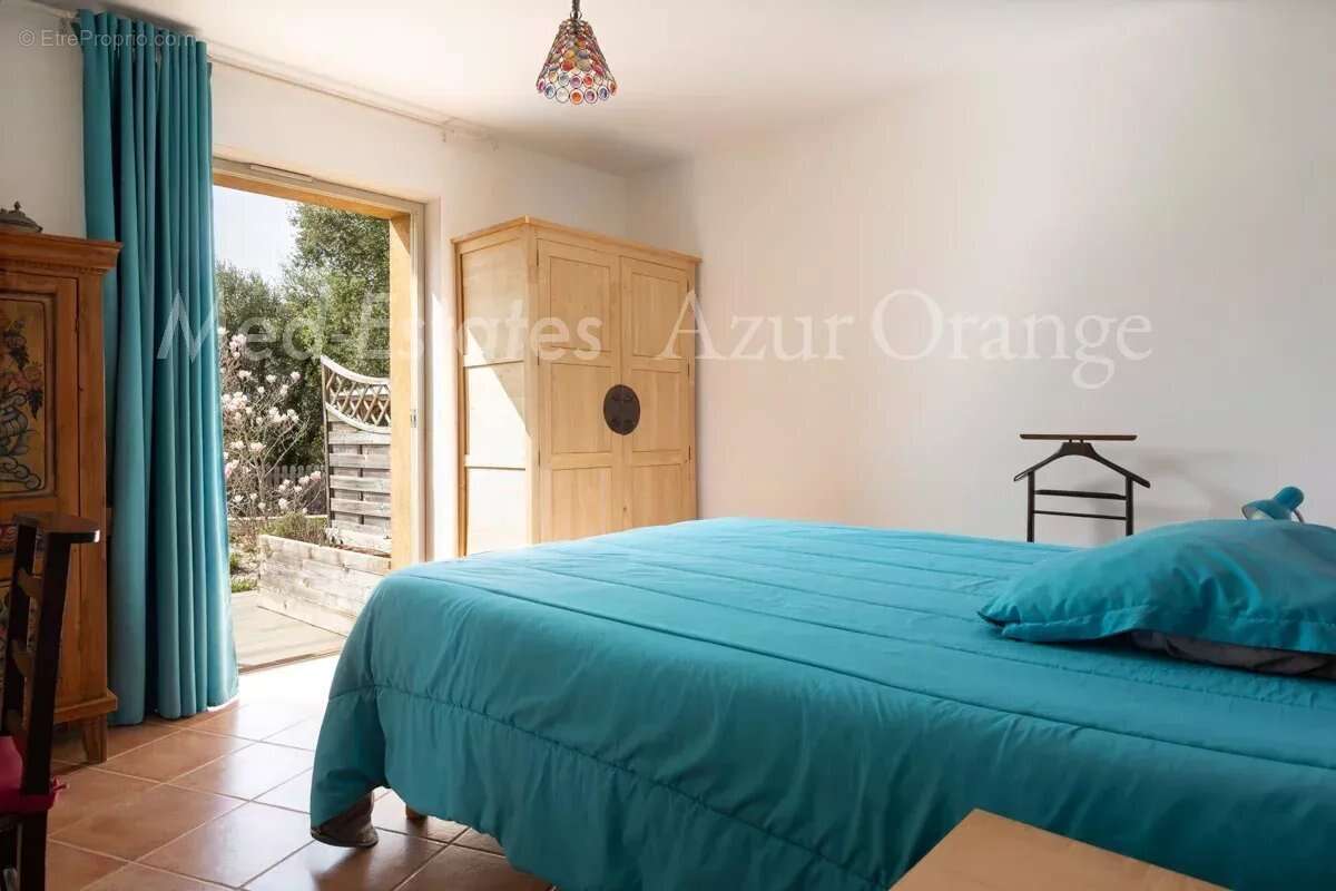 Maison à LA GARDE-FREINET