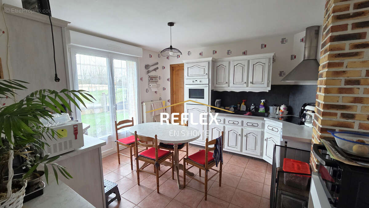 Maison à NEUVILLETTE