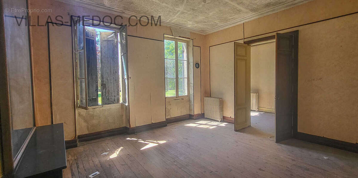 Maison à COUQUEQUES